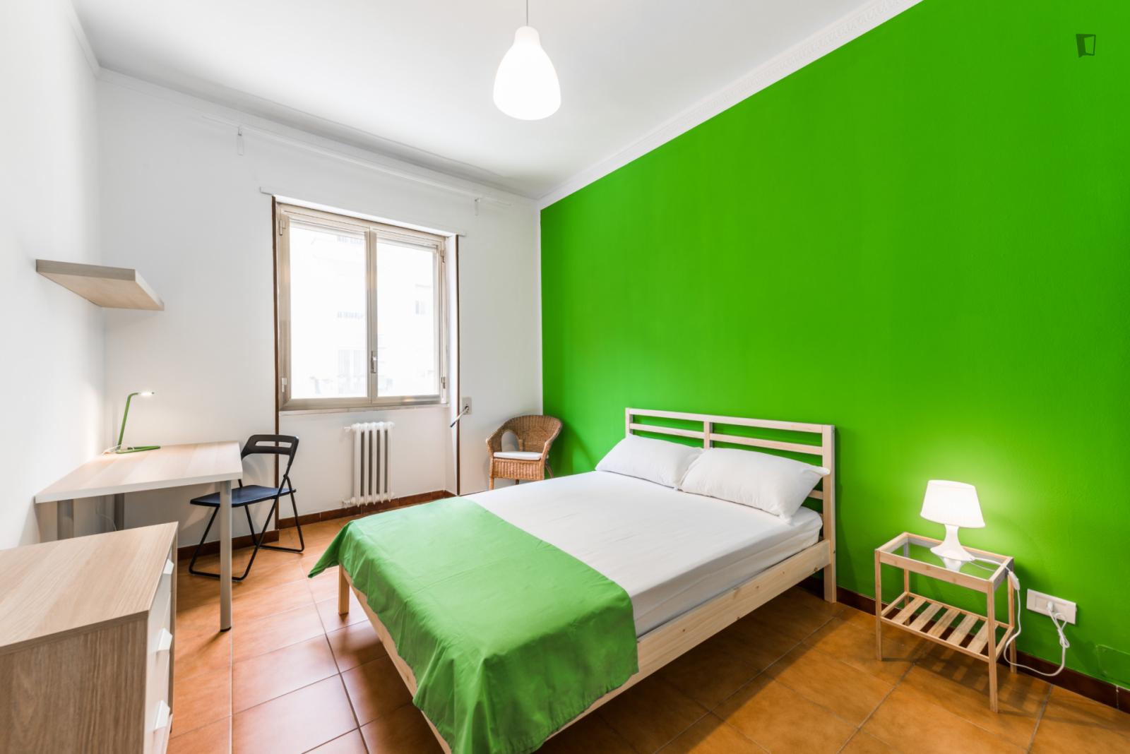 Comfy Double Bedroom In A 4-Bedroom Flat Near Policlinico Di Bari - 1