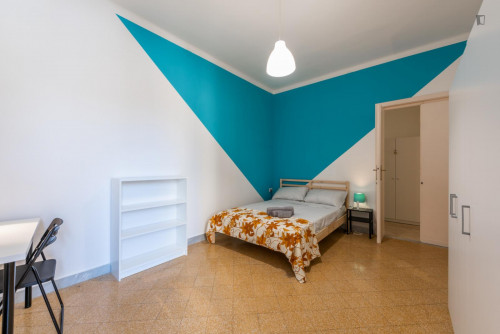 Stylish double bedroom in a 4-bedroom apartment near Bari Sud Est train station