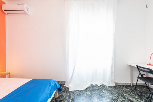 Large and bright bedroom near Bari Sud Est train station