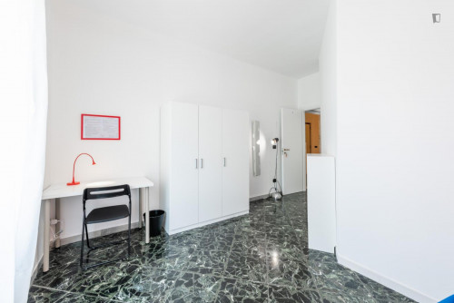 Large and bright bedroom near Bari Sud Est train station  - Gallery -  5