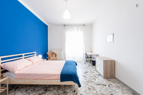 Large and bright bedroom near Bari Sud Est train station