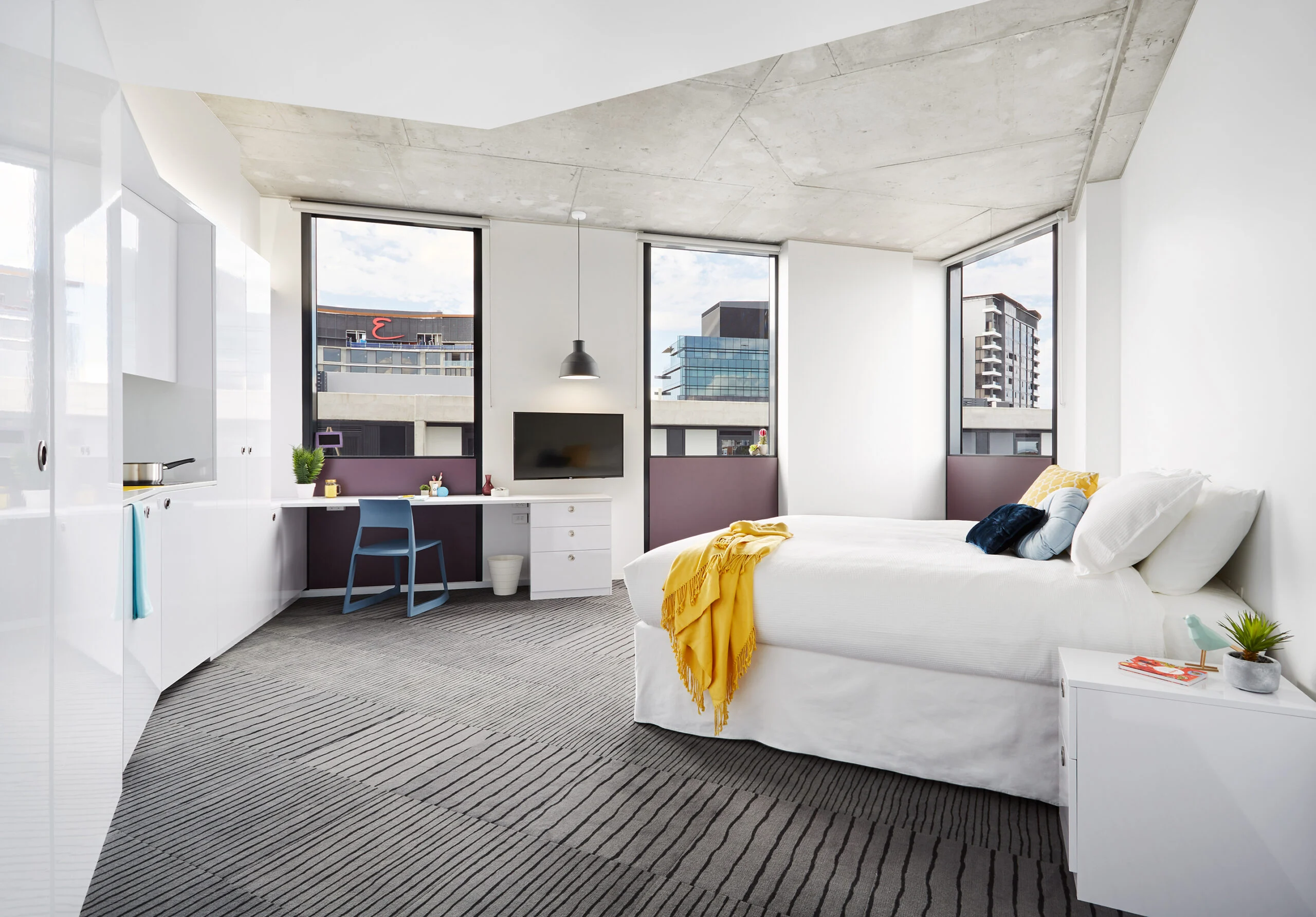  Ultra Studio Apartment - Double Bed With Standard View  -  Scape South Bank  - Gallery -  3