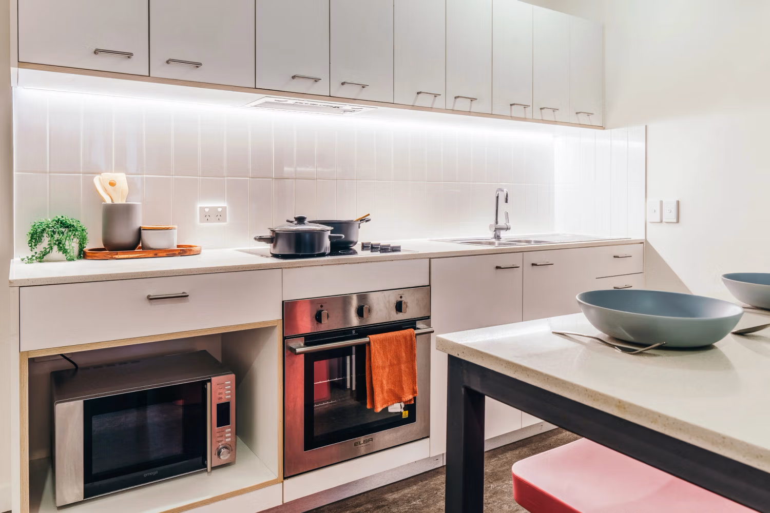  5-Bedroom Standard  -  Student One Adelaide Street  - Gallery -  2
