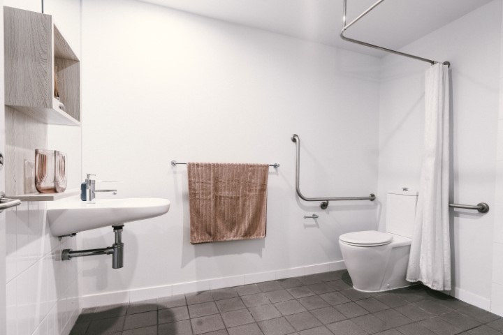  Queen / Adaptable Studio  -  Student One Adelaide Street  - Gallery -  5