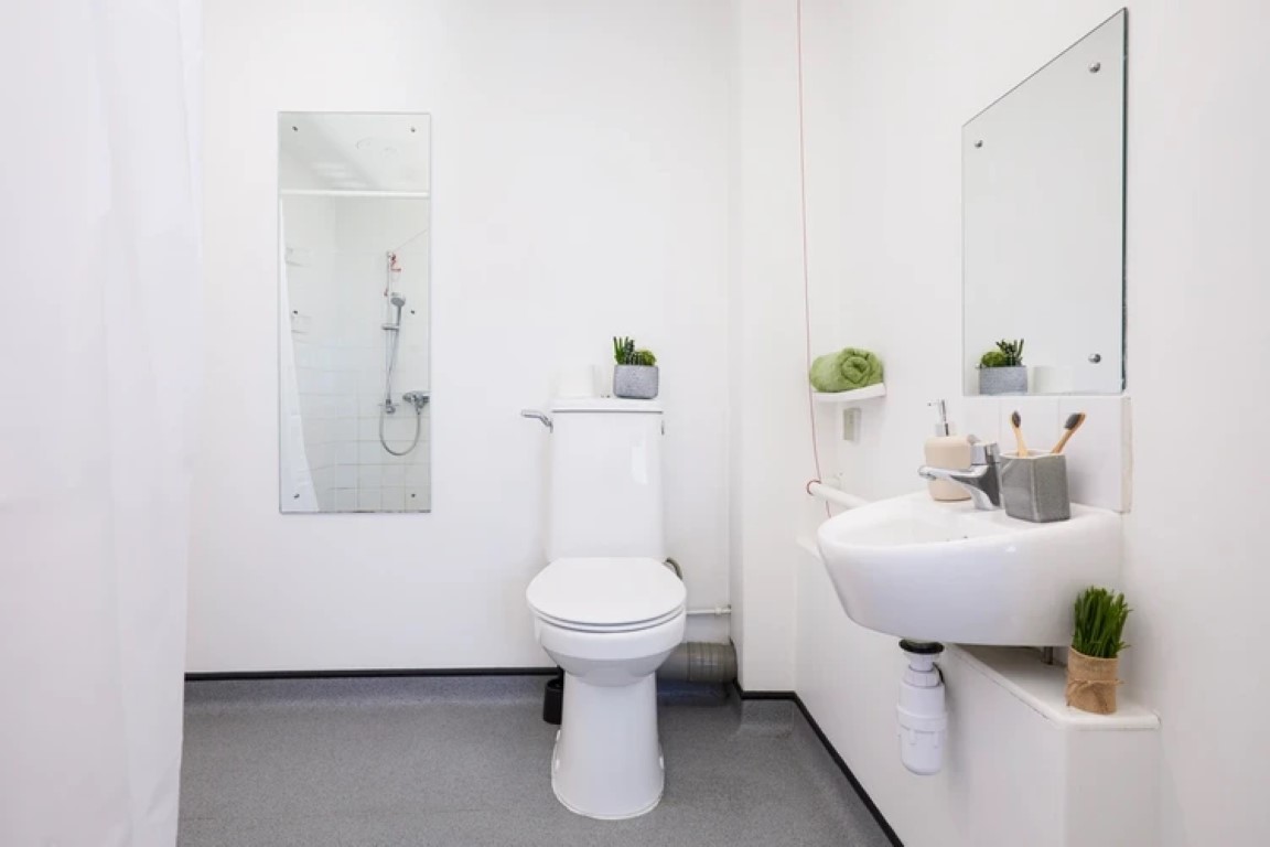  Large Standard Double Ensuite  -  Unite Students James Watt  - Gallery -  2
