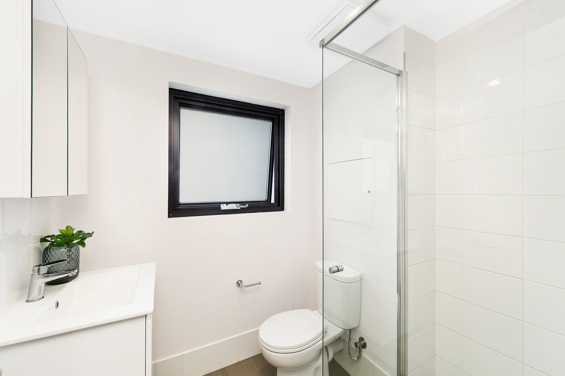 Signature Plus Studio Apartment - Double Bed With Standard View - Scape Regent - Gallery - 2