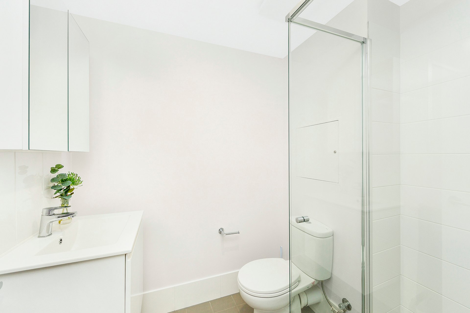  Double Bed With 5 Bed Apartment With Ensuite & Balcony  -  Scape Regent  - Gallery -  11