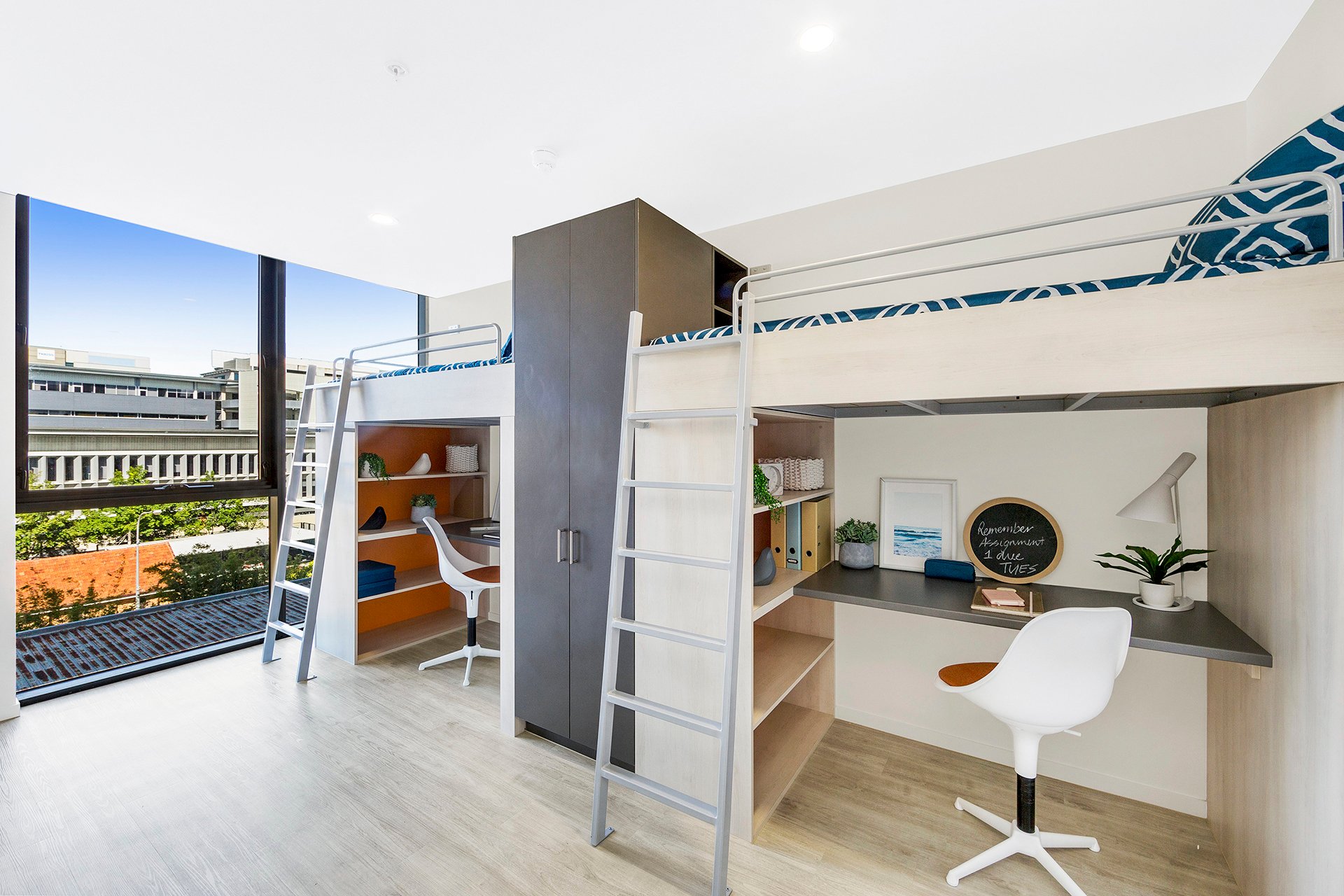  King Single Bed With Twin Mix Apartment With Views  -  Atira Merivale Street - South Brisbane  - Gallery -  17