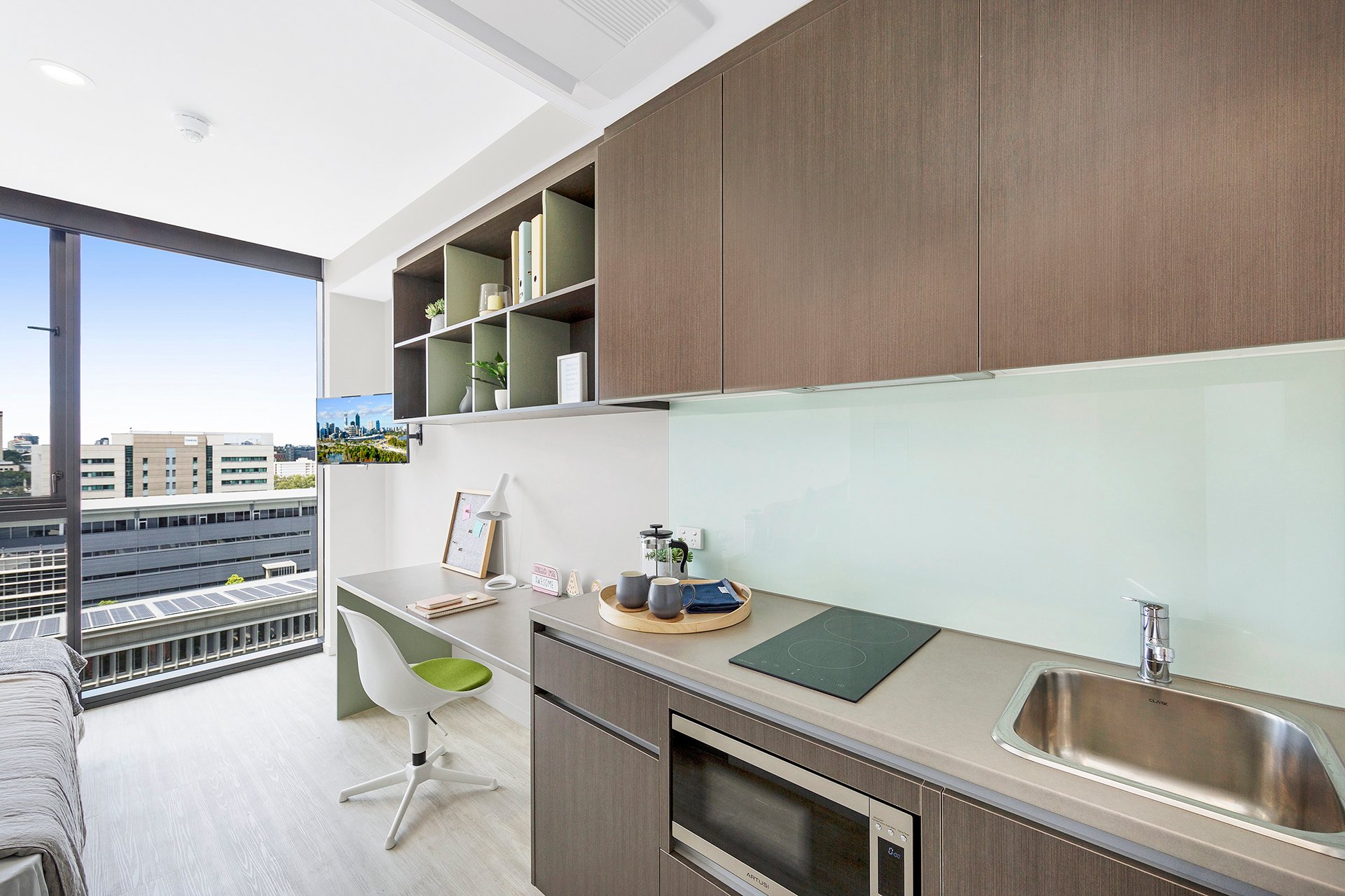  Signature Studio Apartment - Double Bed With Premium View  -  Atira Merivale Street - South Brisbane  - Gallery -  3