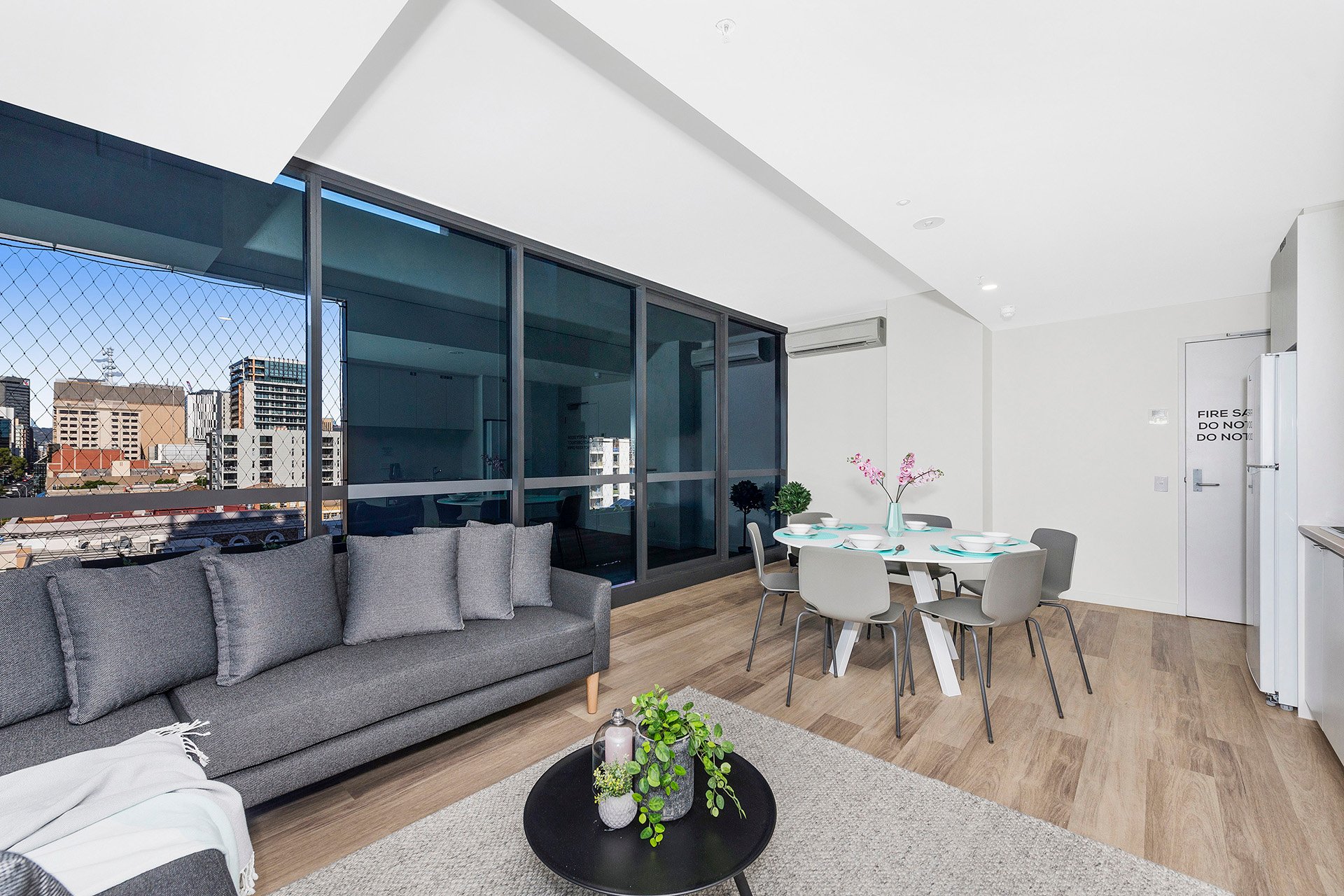  King Single Bed With 6 Bed Apartment With Ensuite  -  Atira Waymouth Street  - Gallery -  2