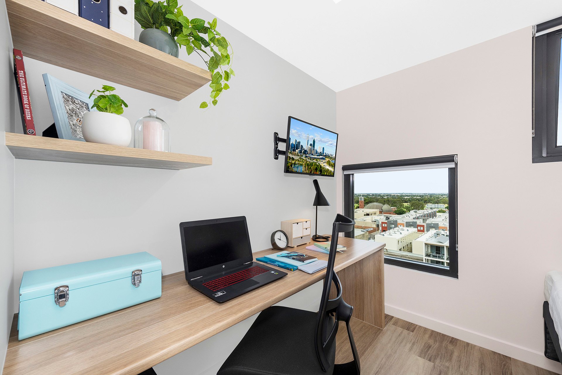  Signature Plus Studio Apartment - Queen Bed With Standard View  -  Atira Waymouth Street  - Gallery -  7