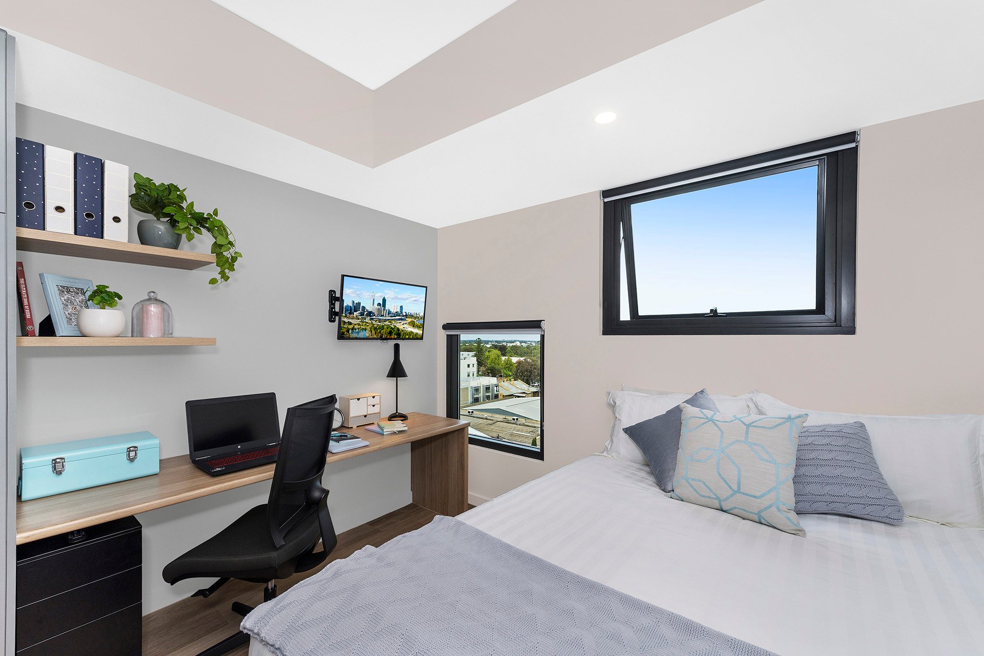  Signature Plus Studio Apartment - Queen Bed With Standard View  -  Atira Waymouth Street  - Gallery -  9