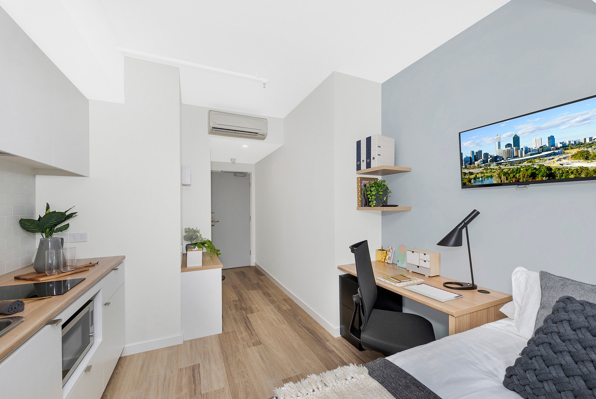  Signature Studio Apartment - Queen Bed With Standard View  -  Atira Waymouth Street  - Gallery -  5