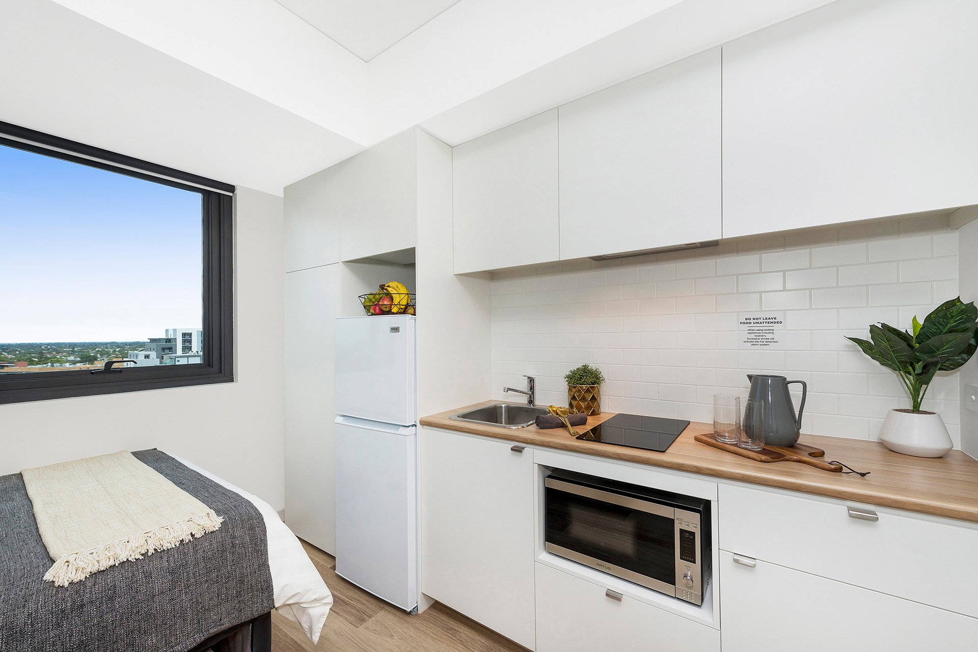 Signature Studio Apartment - Queen Bed With Standard View  -  Atira Waymouth Street  - Gallery -  6