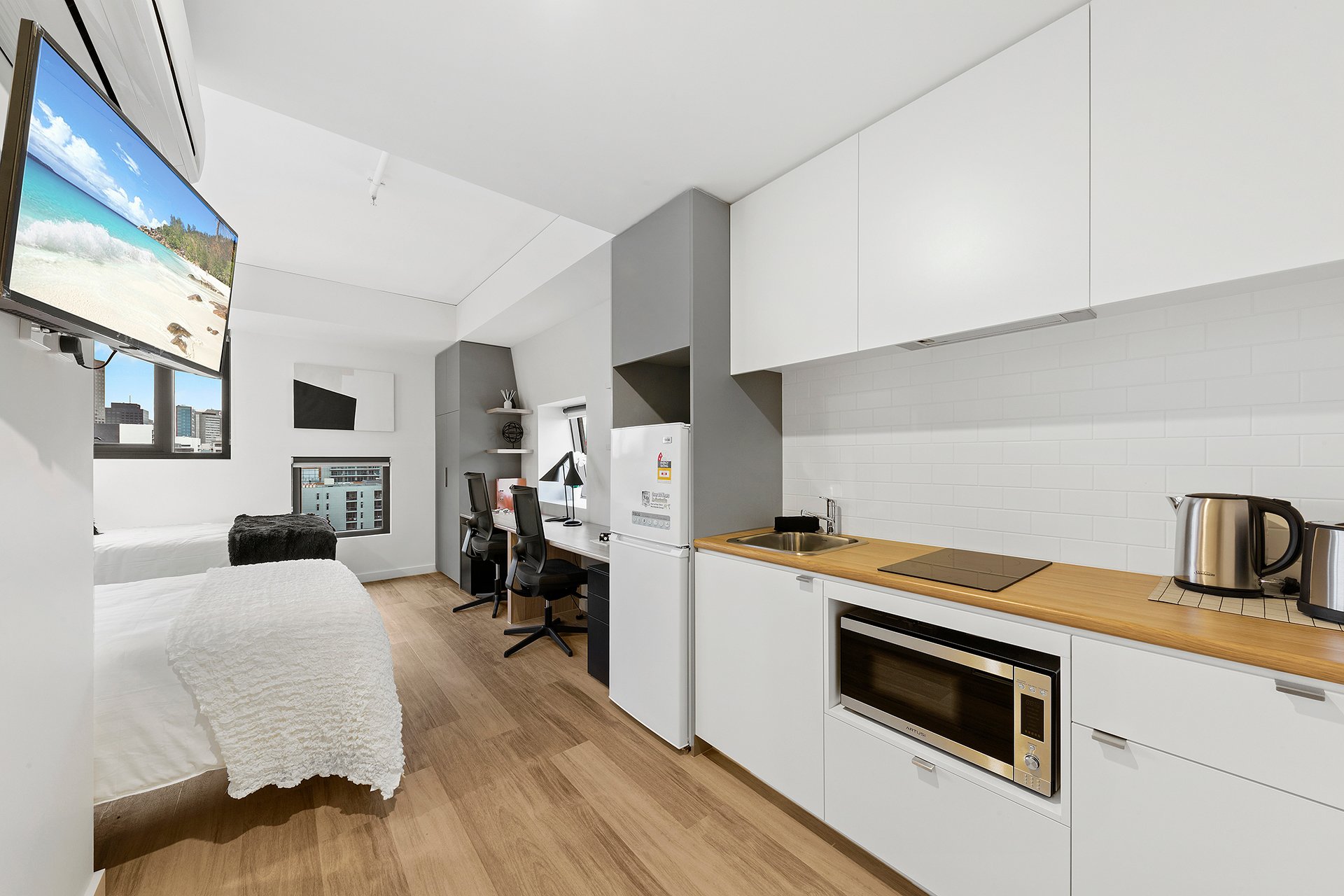  Signature Plus Twin Apartment - King Single Bed With Standard View  -  Atira Waymouth Street  - Gallery -  8