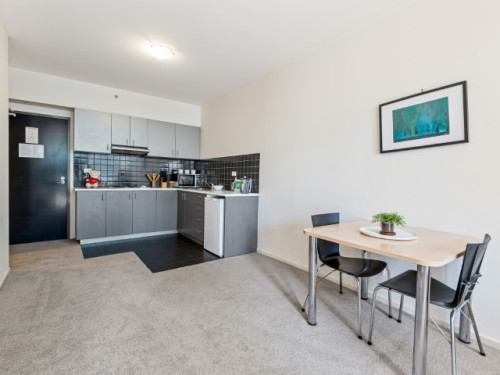 Student Living on Lonsdale - Gallery - 13