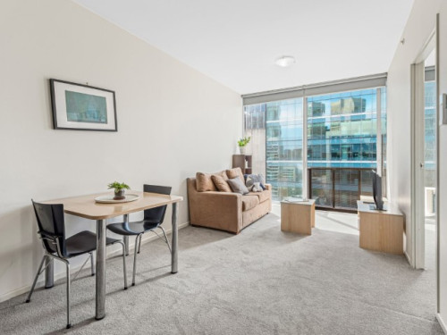 Student Living on Lonsdale - Gallery - 18