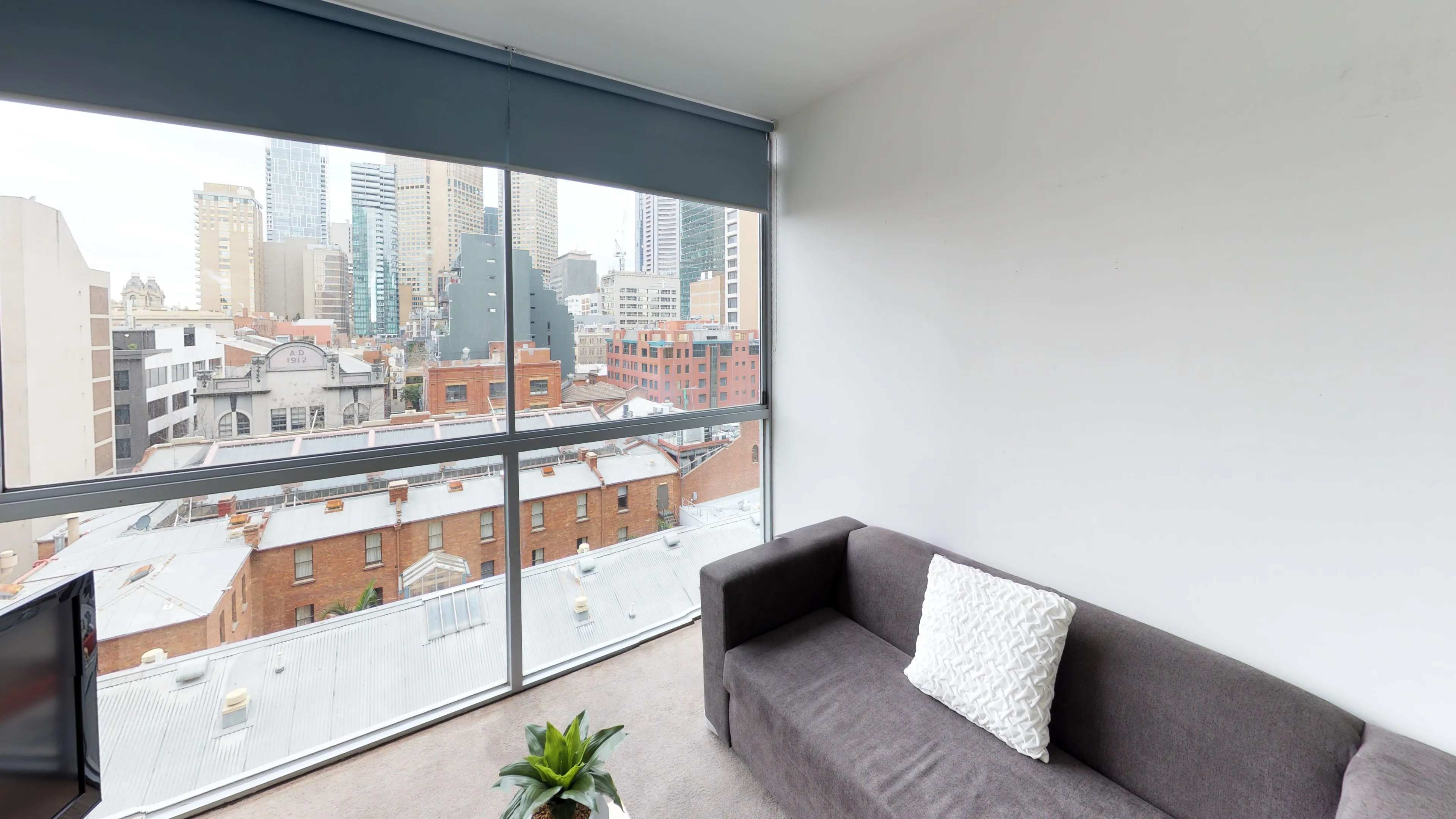 2 Bedroom Apartment - Large High Level - Student Living on Lonsdale - Gallery - 7