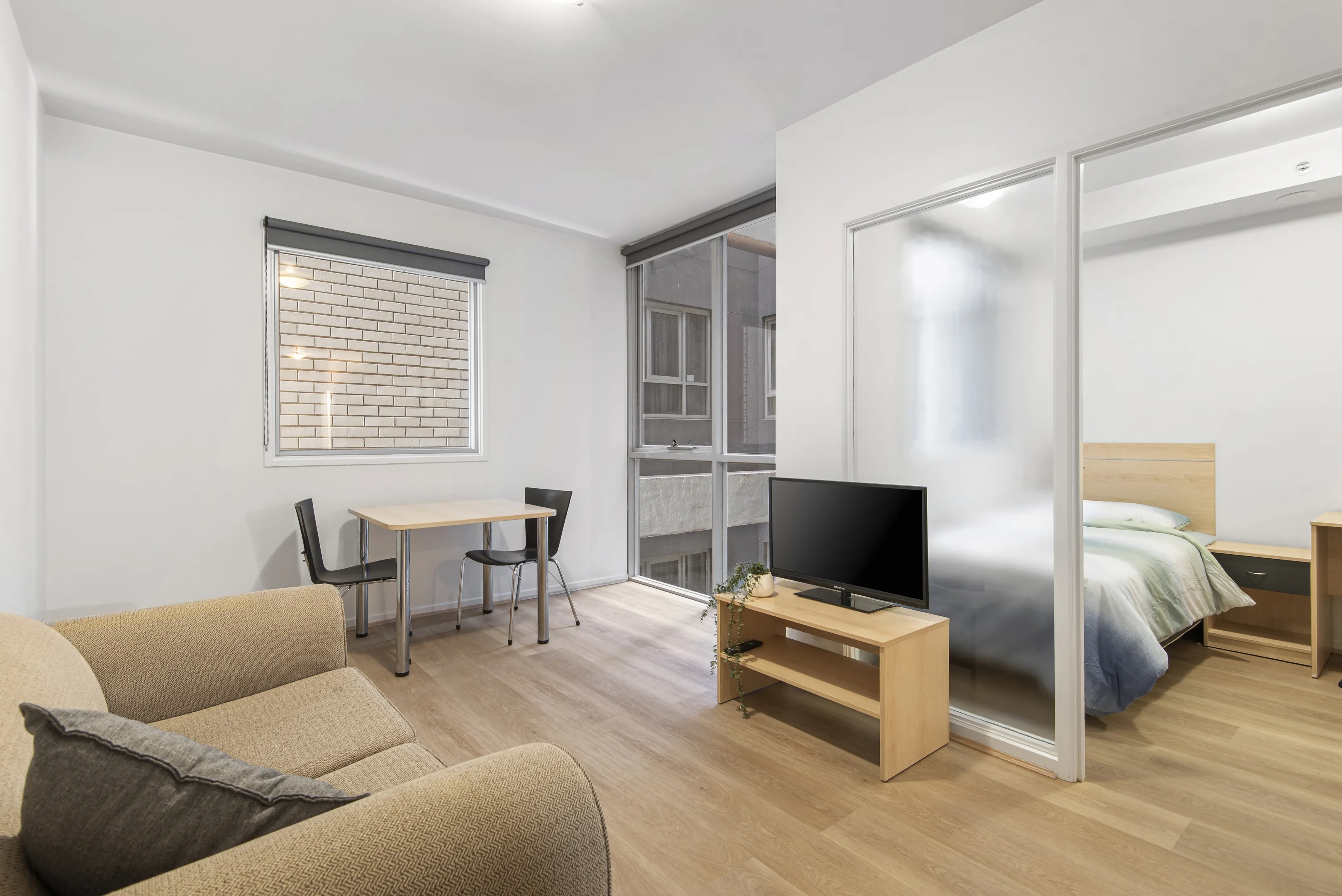  2 Bedroom Apartment - Standard Low Level  -  UniLodge on Lonsdale  - Gallery -  3
