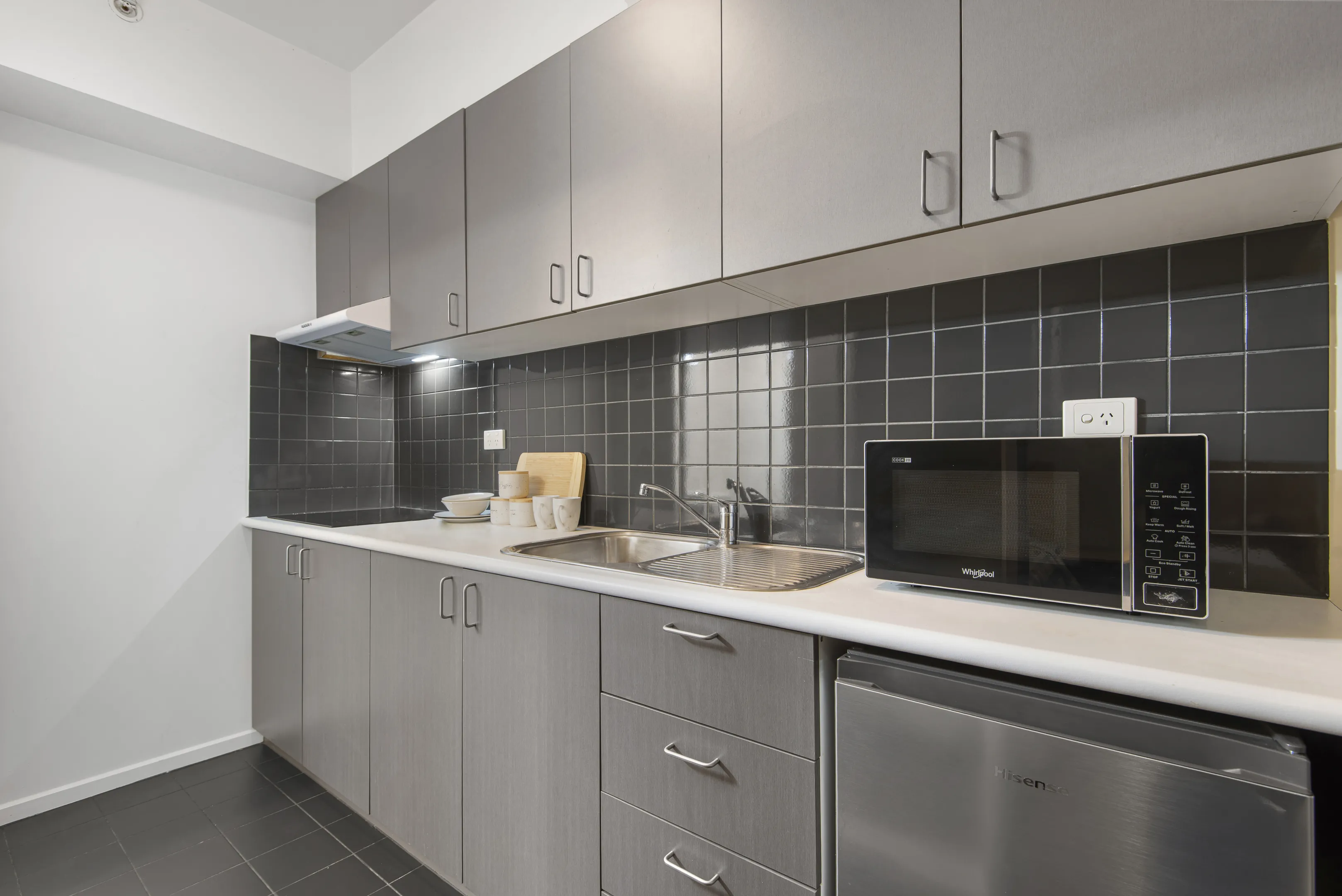  2 Bedroom Apartment - Standard Low Level  -  UniLodge on Lonsdale  - Gallery -  4