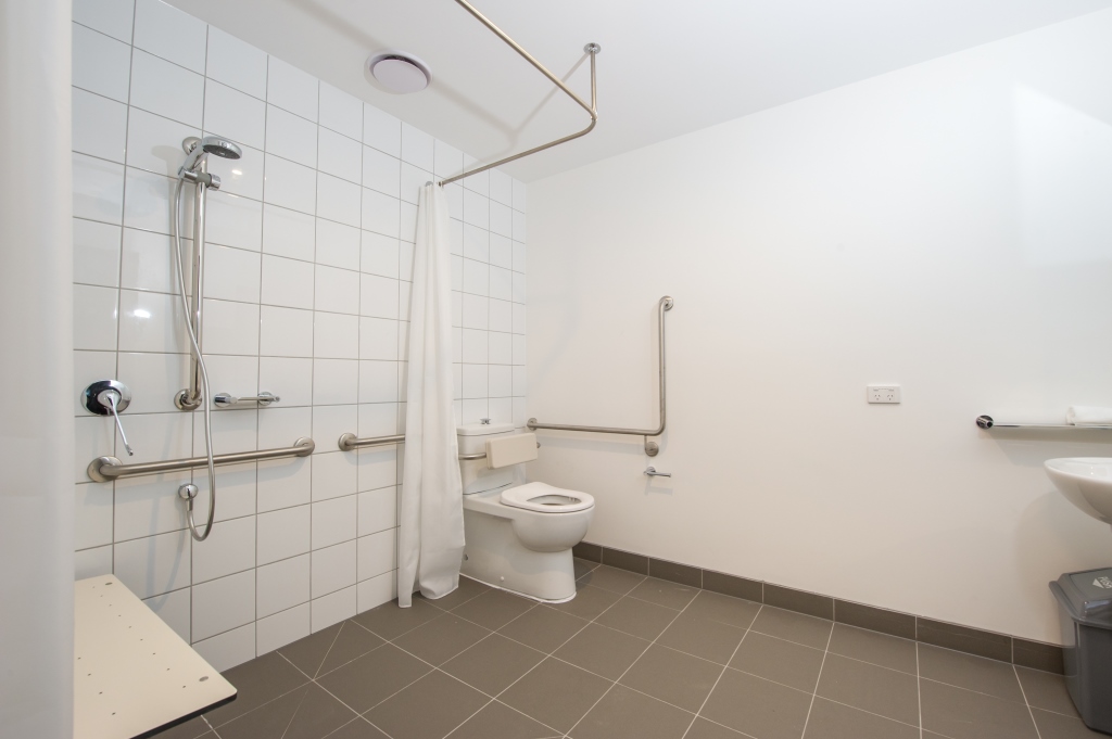 Studio Accessible Apartment - 4