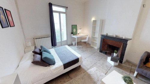Enjoyable double bedroom in Gambetta