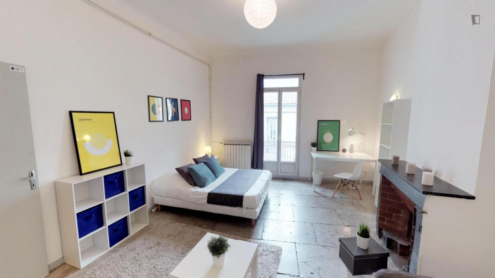 Enjoyable Double Bedroom In Gambetta - Enjoyable double bedroom in Gambetta - Gallery - 1