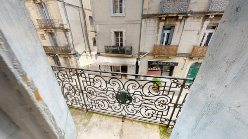 Double bedroom with a balcony, in the heart of Montepellier