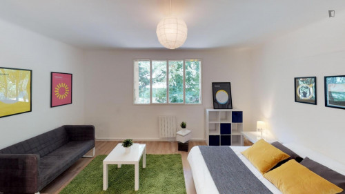 Exquisite double bedroom near Faculté de Pharmacie