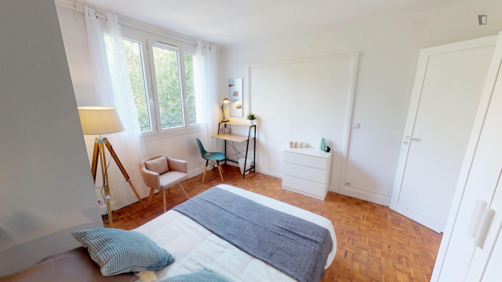  Delightful Double Bedroom In A Student Flat, In Prince–Marmottan  -  Delightful double bedroom in a student flat, in Prince–Marmottan  - Gallery -  1