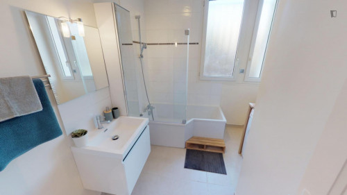 Enchanting double bedroom in République–Point-du-Jour - Gallery - 9