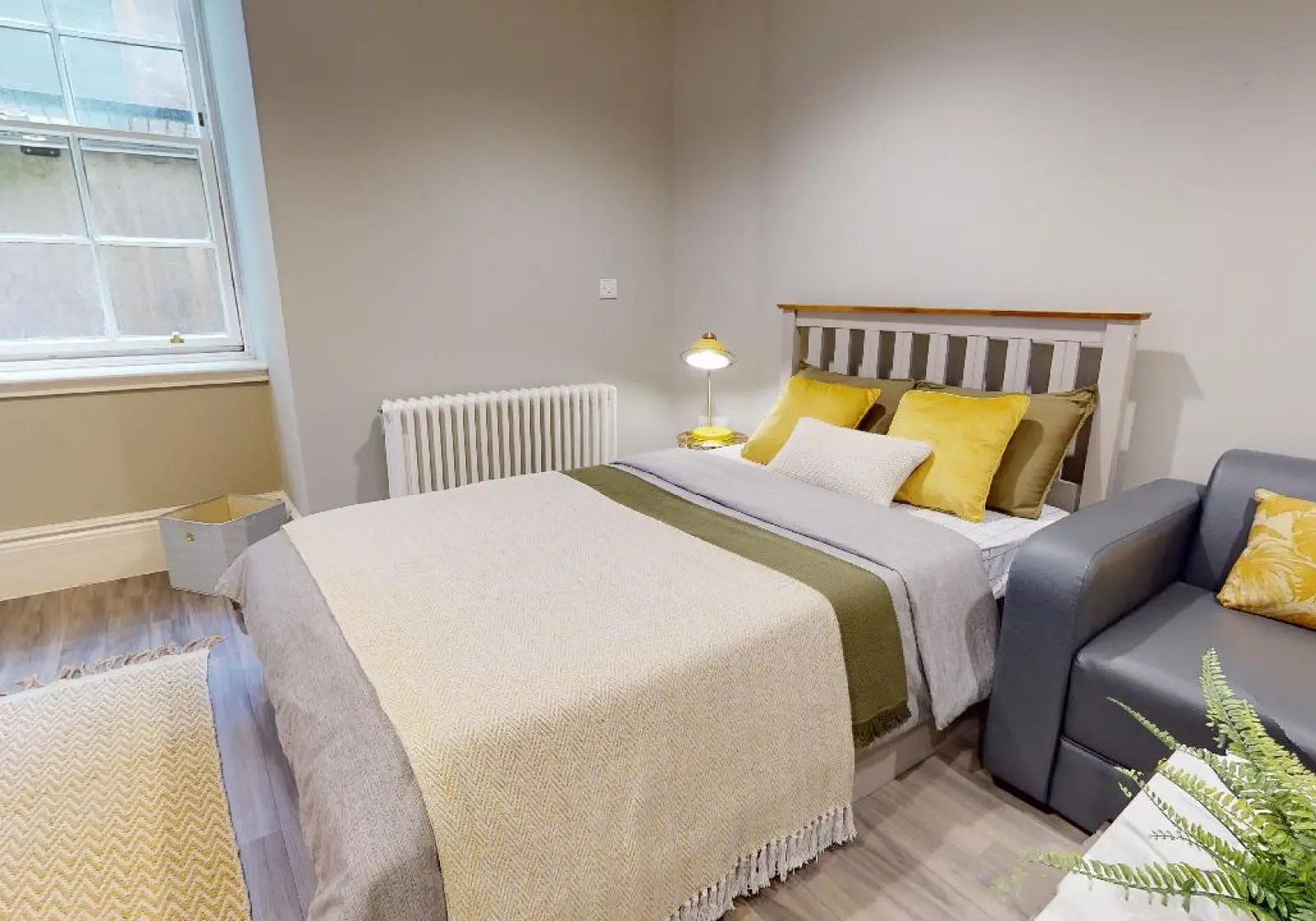Gold En-Suite - 2