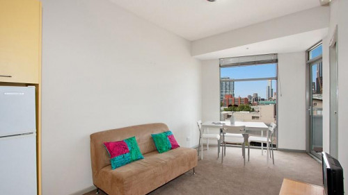 Student Living - 570 Swanston