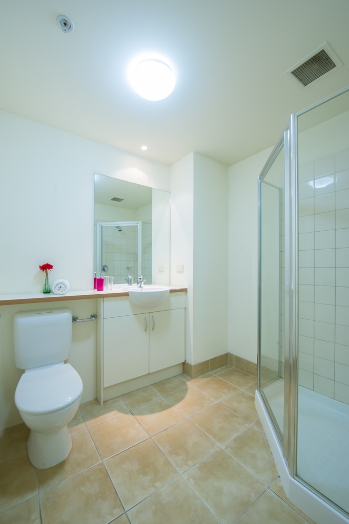 Studio Apartment - Student Living - 800 Swanston - Gallery - 2