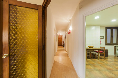 bedroom next to Oviedo Estación Uría - Gallery - 12