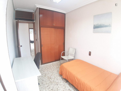 Homely single bedroom near the Merced campus of Universidad de Murcia