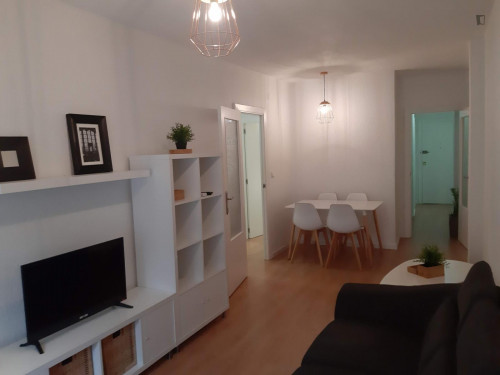 Cozy single bedroom in a 3-bedroom apartment near Plaza de Toros de Murcia
