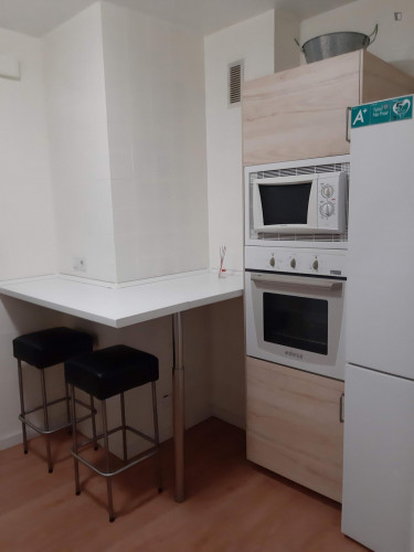 Cozy single bedroom in a 3-bedroom apartment near Plaza de Toros de Murcia  - Gallery -  5