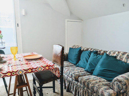 Amazing lofted studio with a terrace, in the centre of Braga