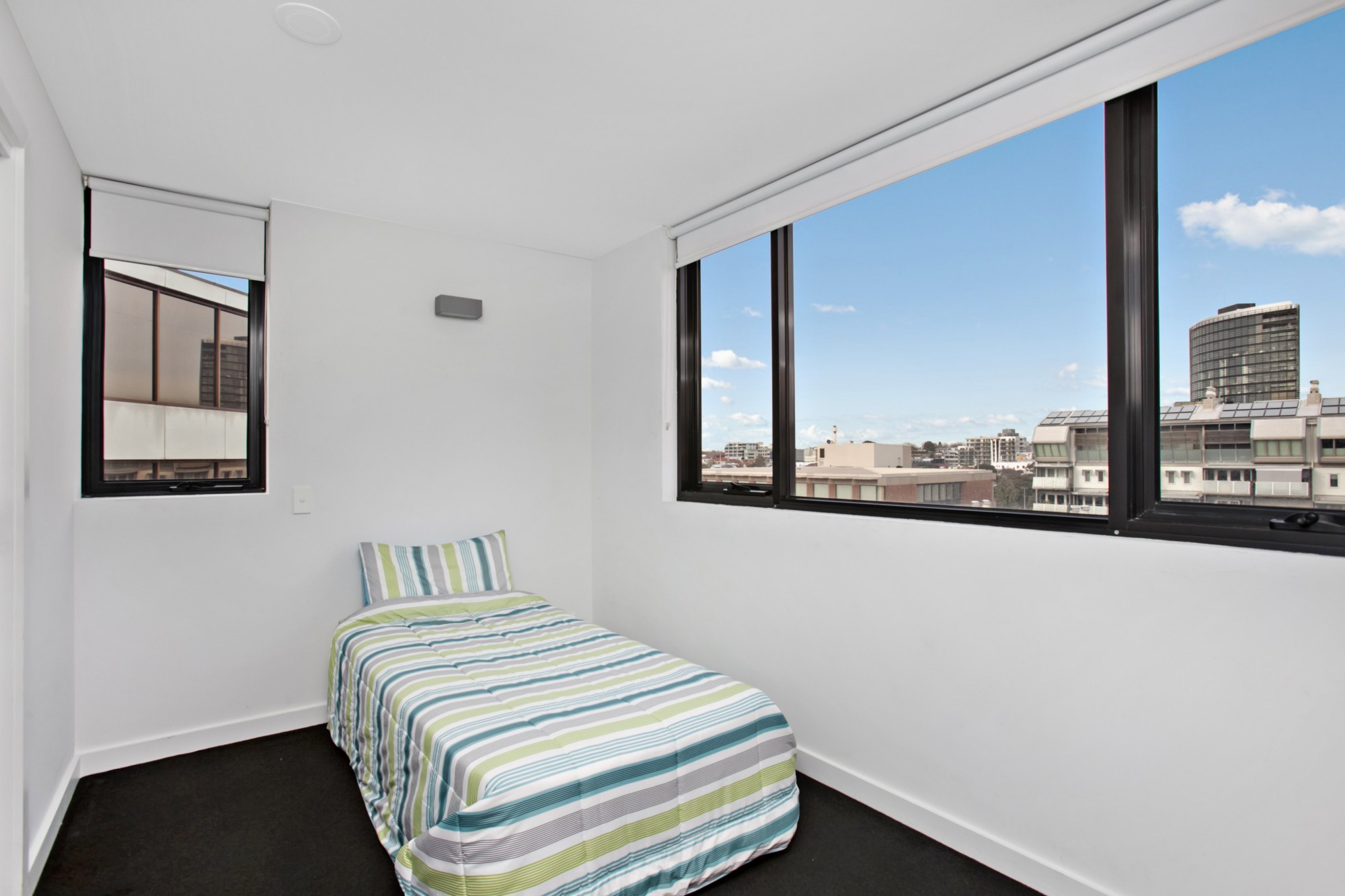  1 Bedroom  -  Student Living on Raleigh  - Gallery -  4