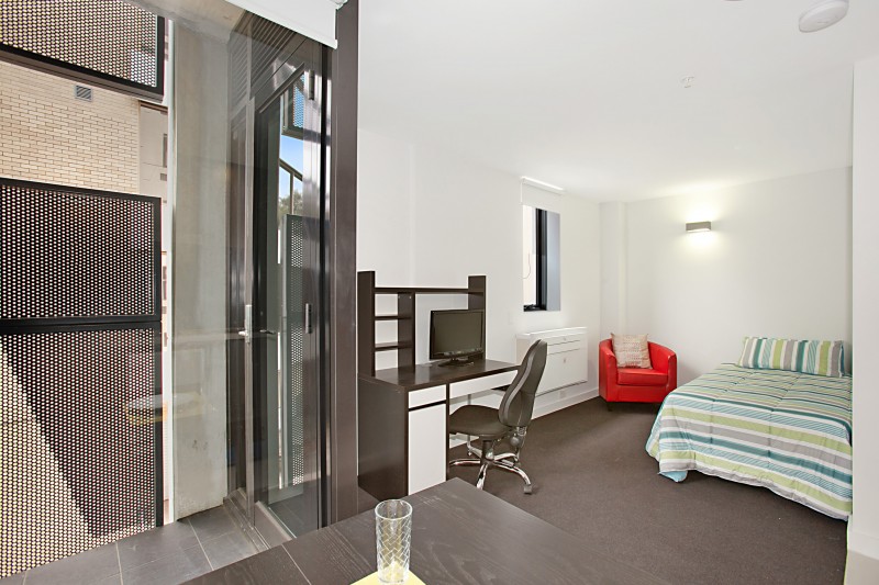  Studio With Balcony  -  Student Living on Raleigh  - Gallery -  4