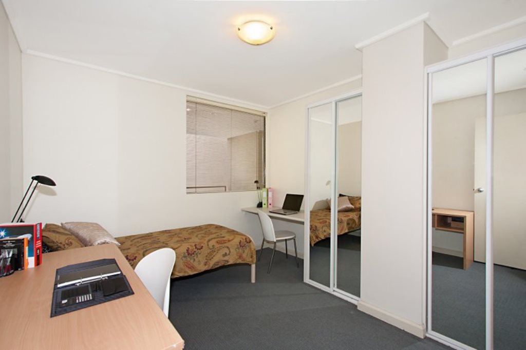  1 Bedroom Large Apartment  -  Student Living on A'Beckett  - Gallery -  1
