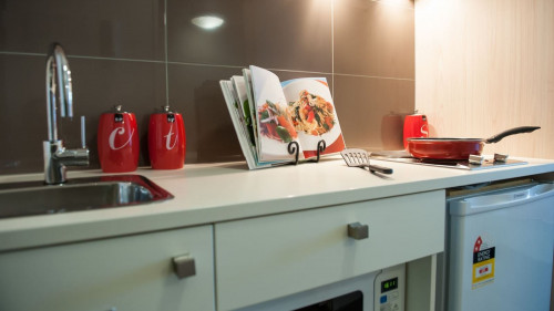 Student Living on Cobden - Gallery - 6