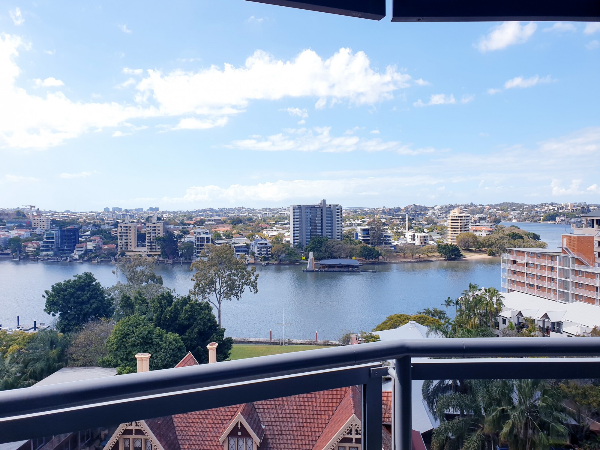 Riverside Balcony Studio - 7