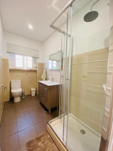 Single bedroom in a 3-bedroom apartment near Roma metro station