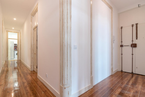 Captivating double bedroom in Avenida da Liberdade  - Gallery -  5