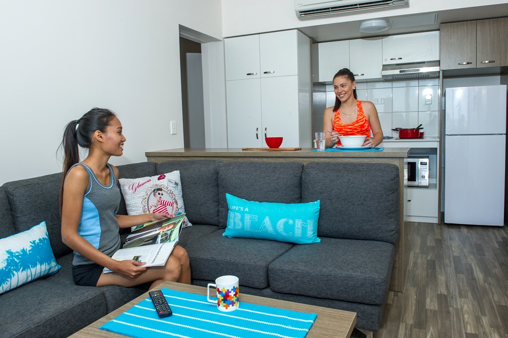  4 Bedroom Apartment With Balcony-Internal (Without View)  -  UniLodge Darwin  - Gallery -  2