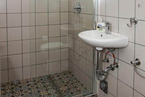 Beautiful 2-bedroom apartment near Oktogon metro station - Gallery - 10