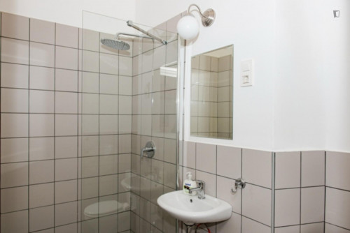 Beautiful 2-bedroom apartment near Oktogon metro station - Gallery - 9