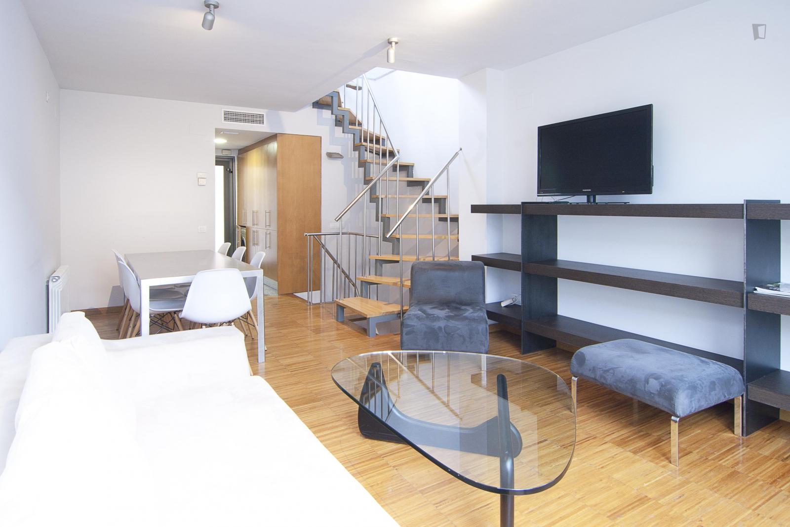  Gorgeous 3-Bedroom Apartment In Modern El Putxet  -  Gorgeous 3-bedroom apartment in modern El Putxet  - Gallery -  1